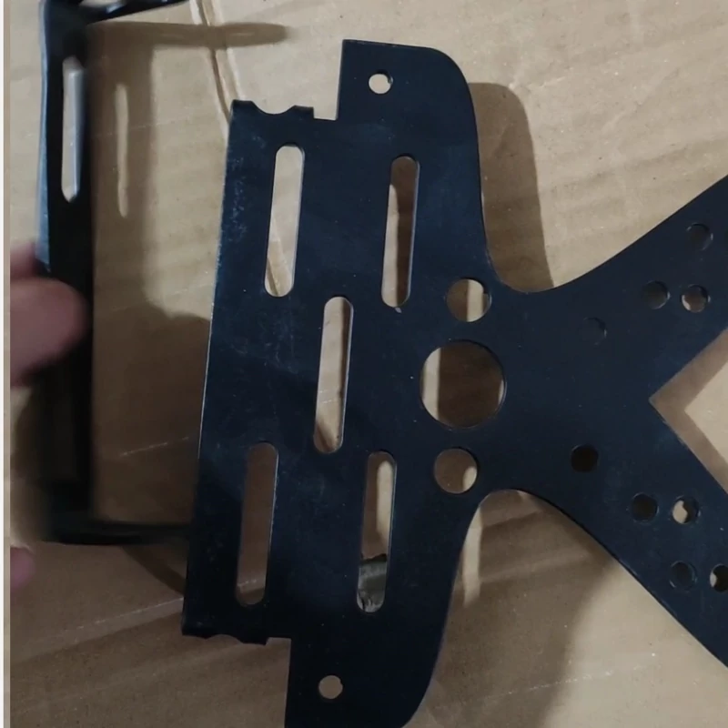 پایه پلاک موتور سیکلت  پروانه ایی ضخیم برای زیر زین کد 450