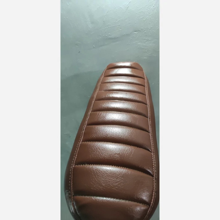 زین موتور سیکلت چرمی طرح عسلی روشن